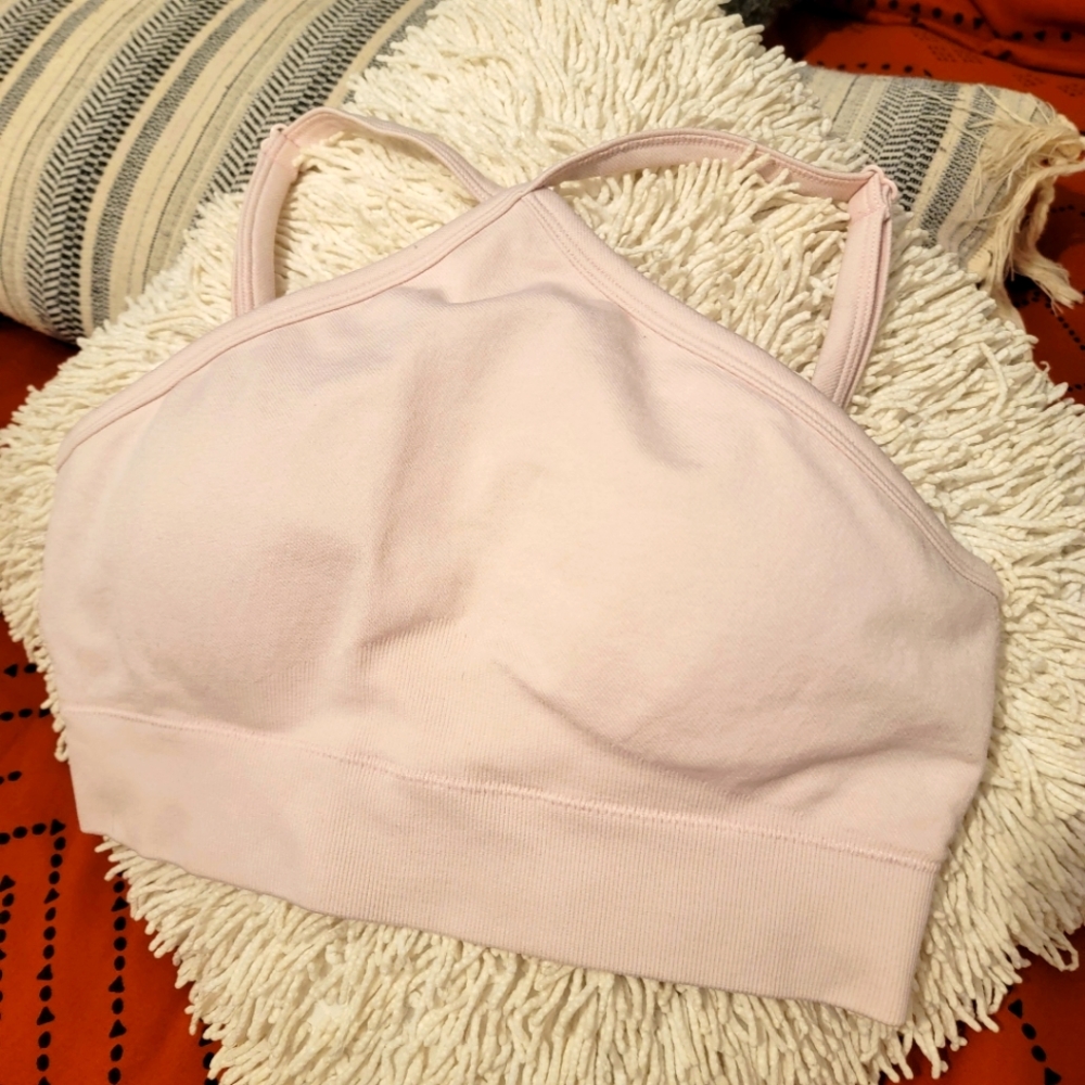 Bo+Tee high front sports bra